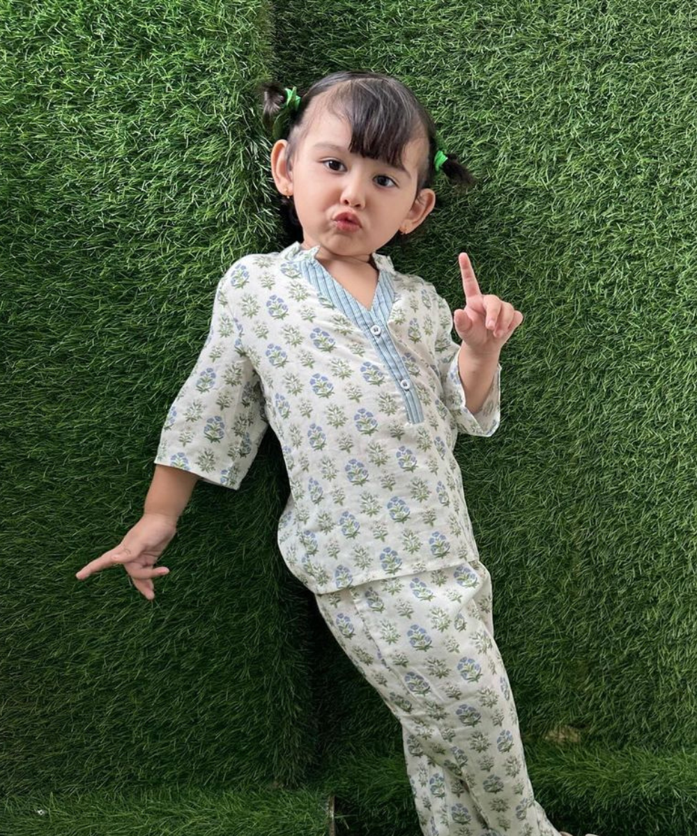 Inaaya