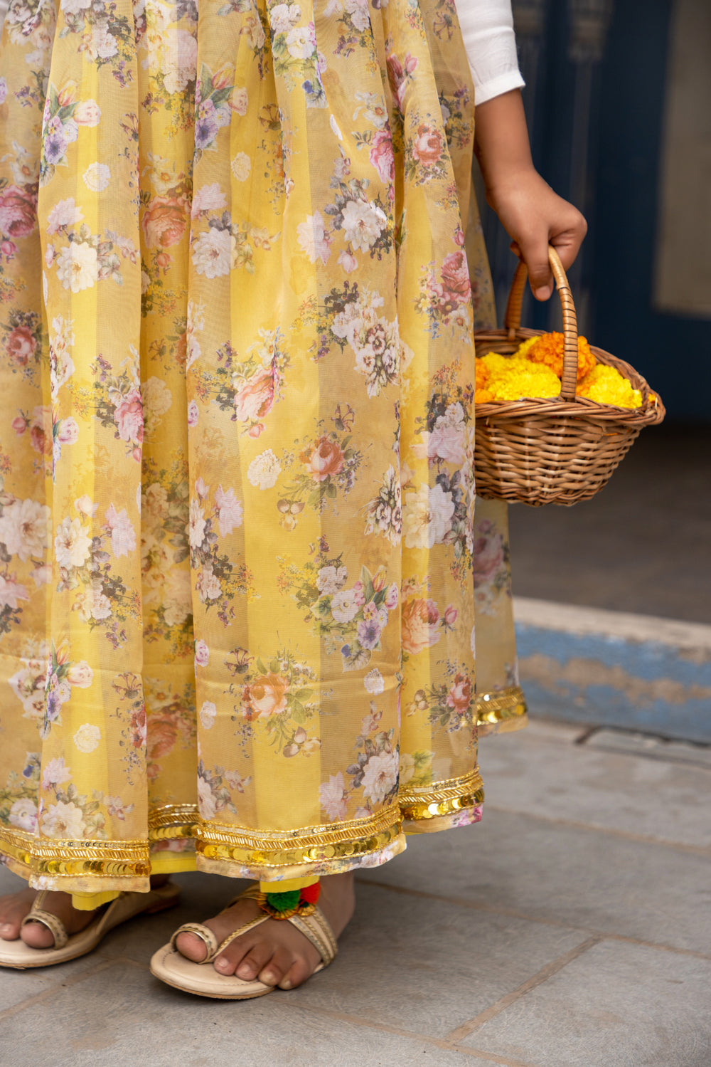 EMBROIDERY SHIRT AND ORGANZA SKIRT