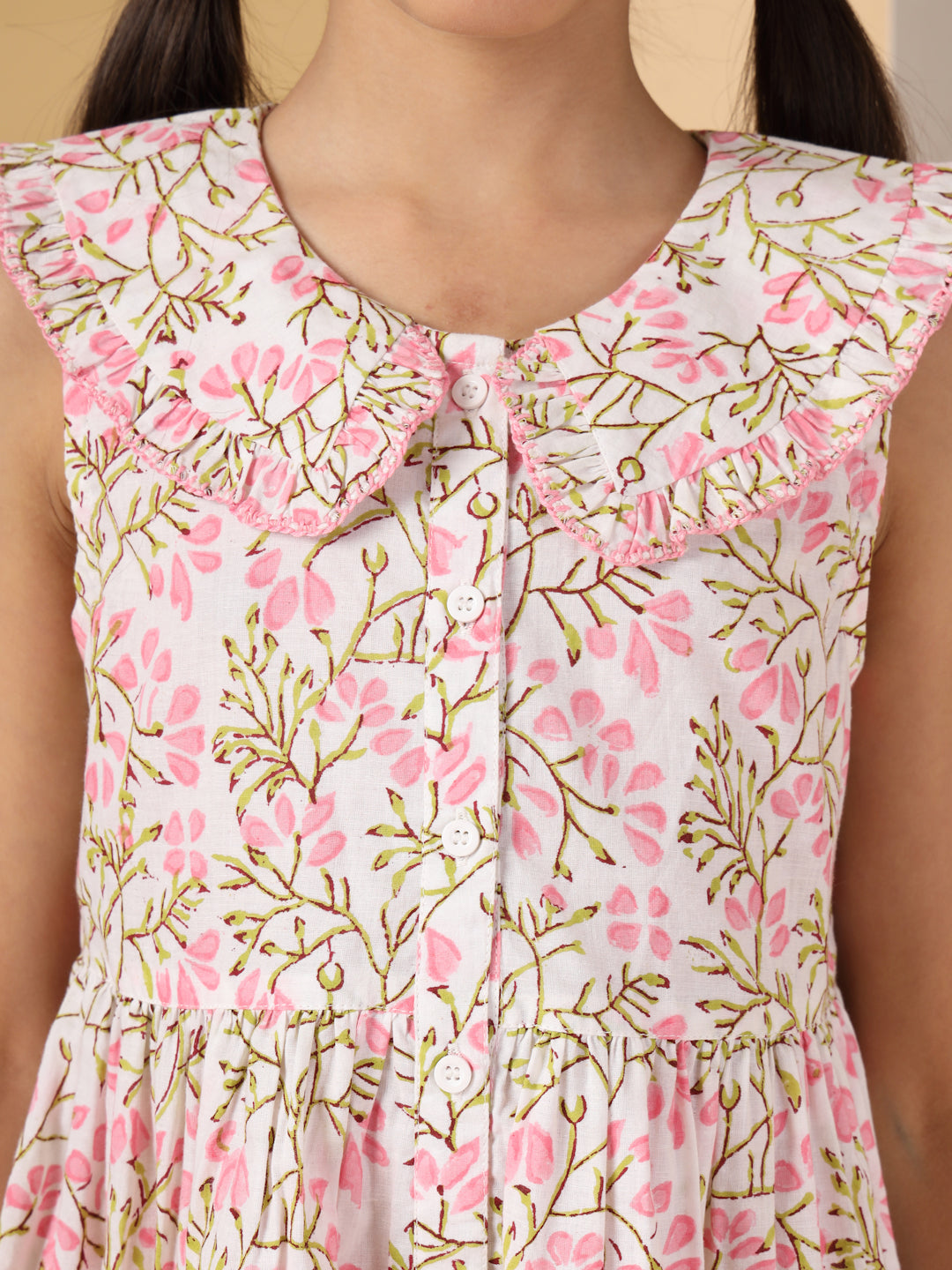 Sleeveles Pink Floral Printed Dress
