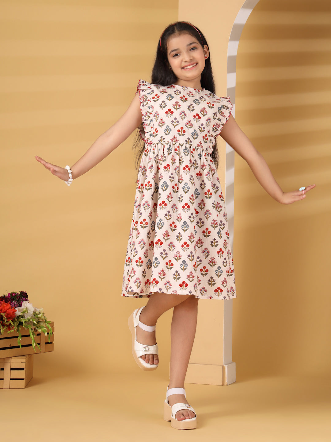 Off-White Sleeveless Floral Print Dress