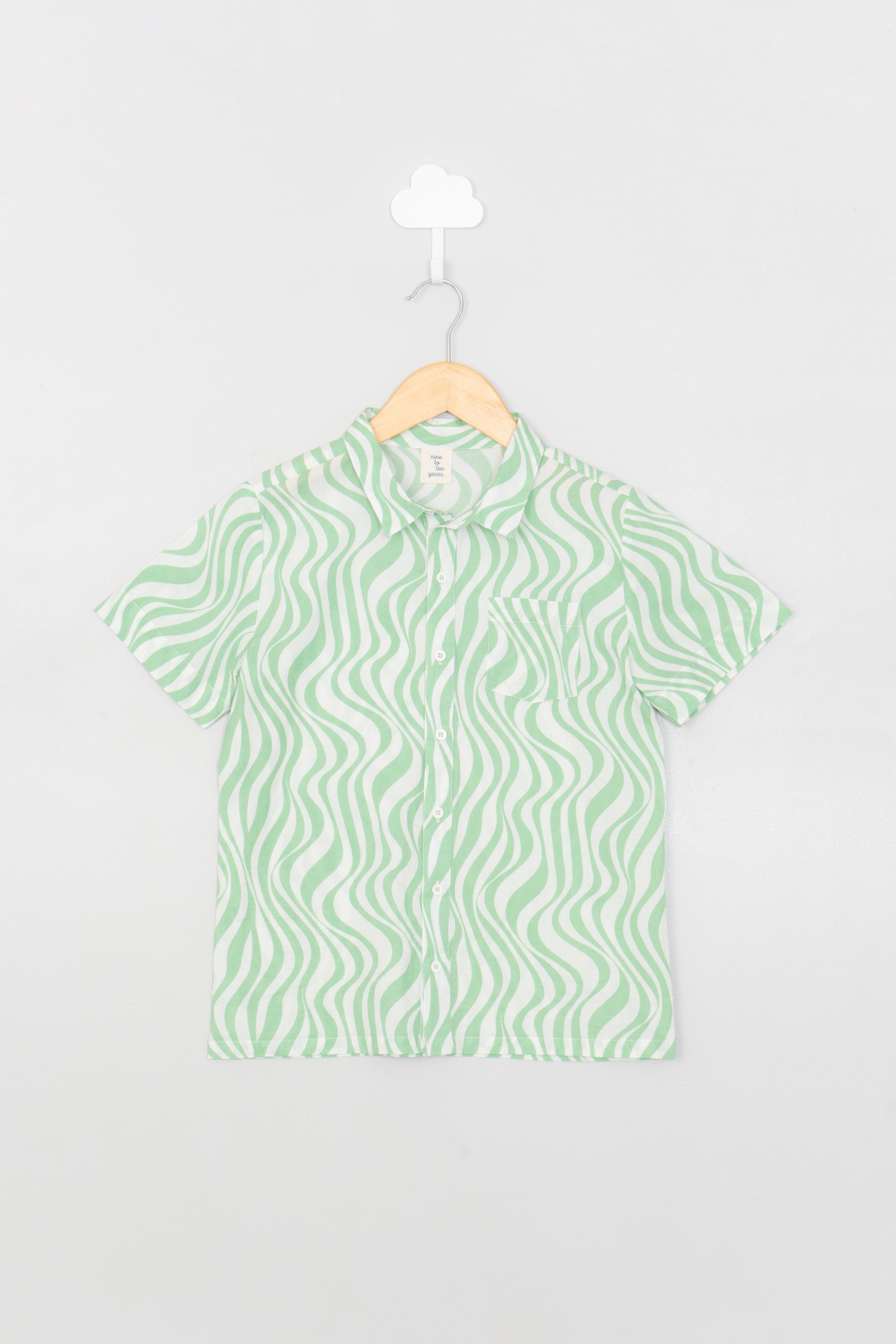 Waves in Green Shirt