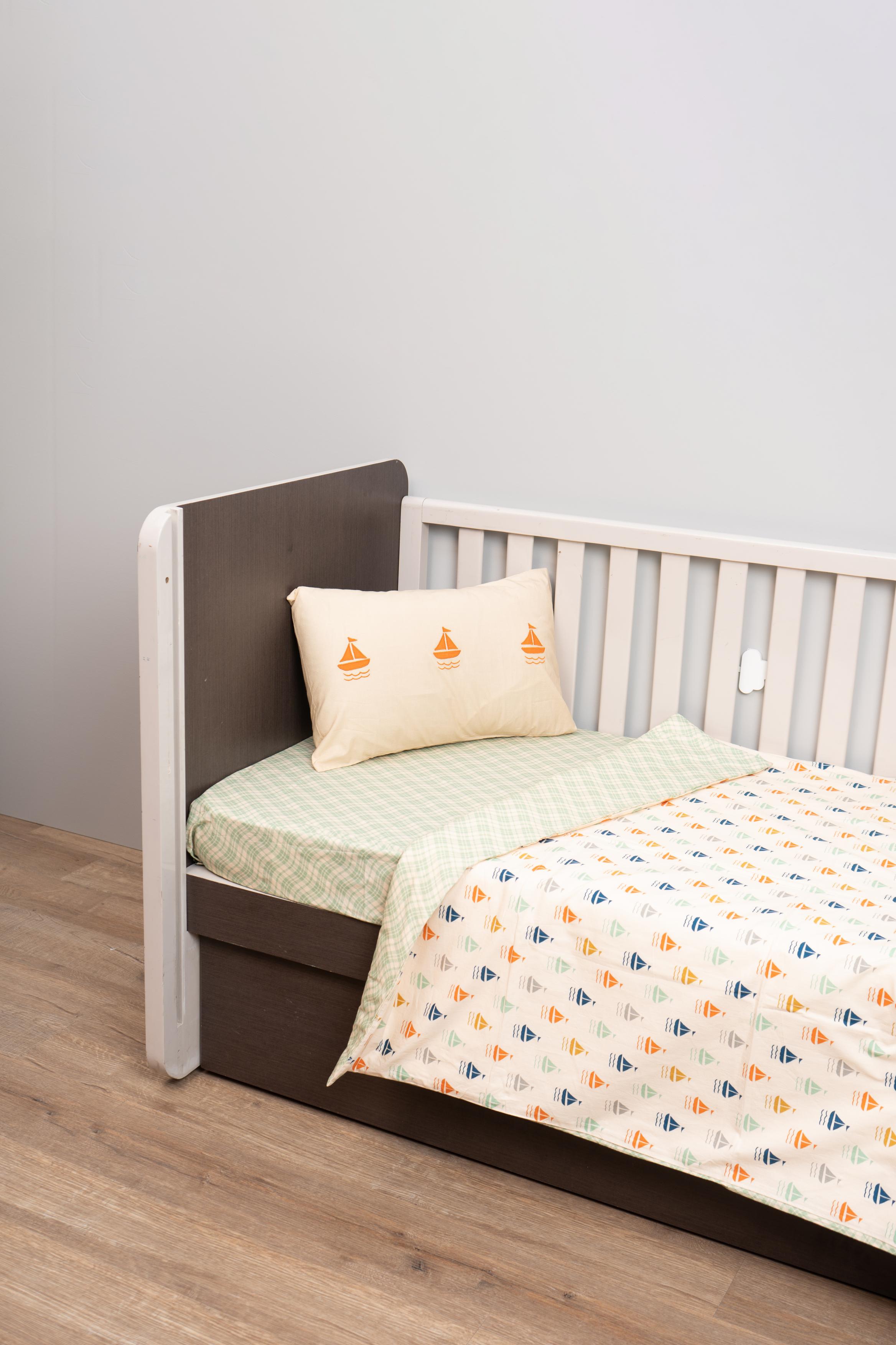 Tiny Cruiser  Bedding Set