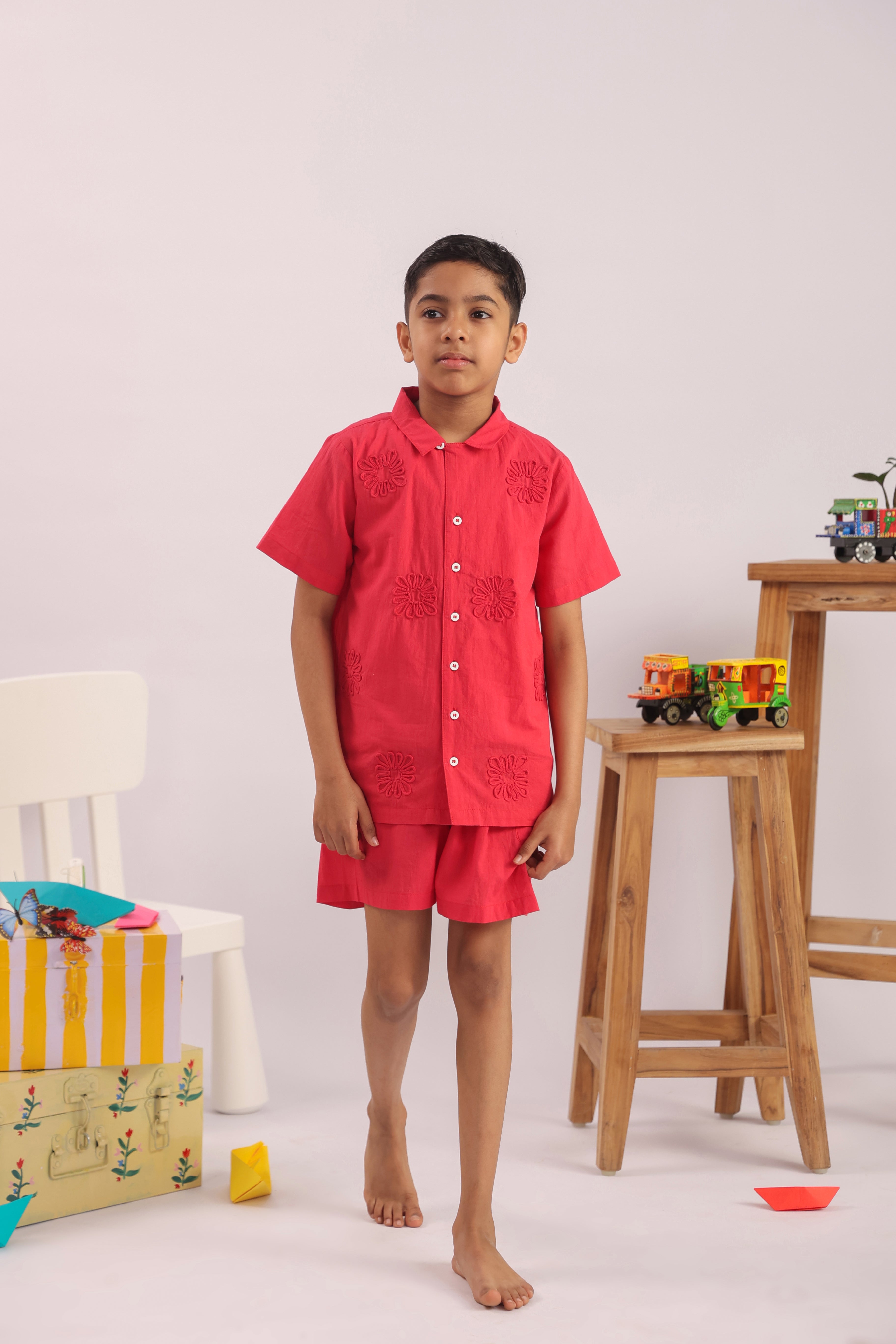 Boys Red Floral Appliqué Cotton Shirt & Shorts Set