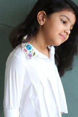 White Embroidery Collar Shirt